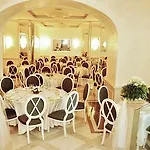 ホテル Grand San Michele チェトラーロ